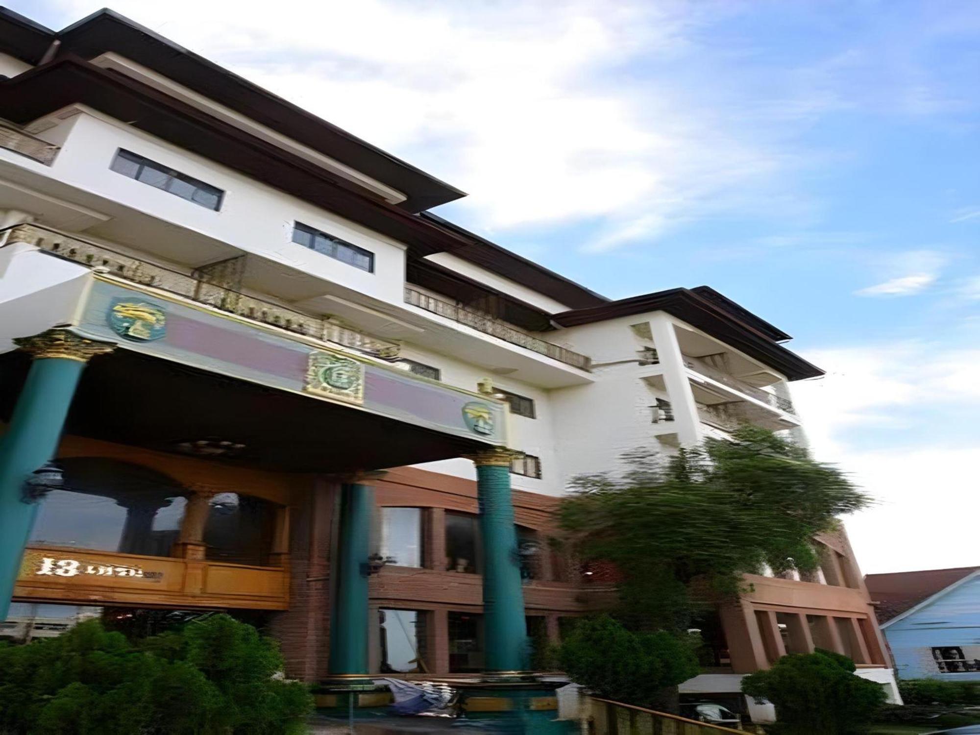Oyo 75466 -13 Coins Bang Yai Hotel Nonthaburi Exteriör bild
