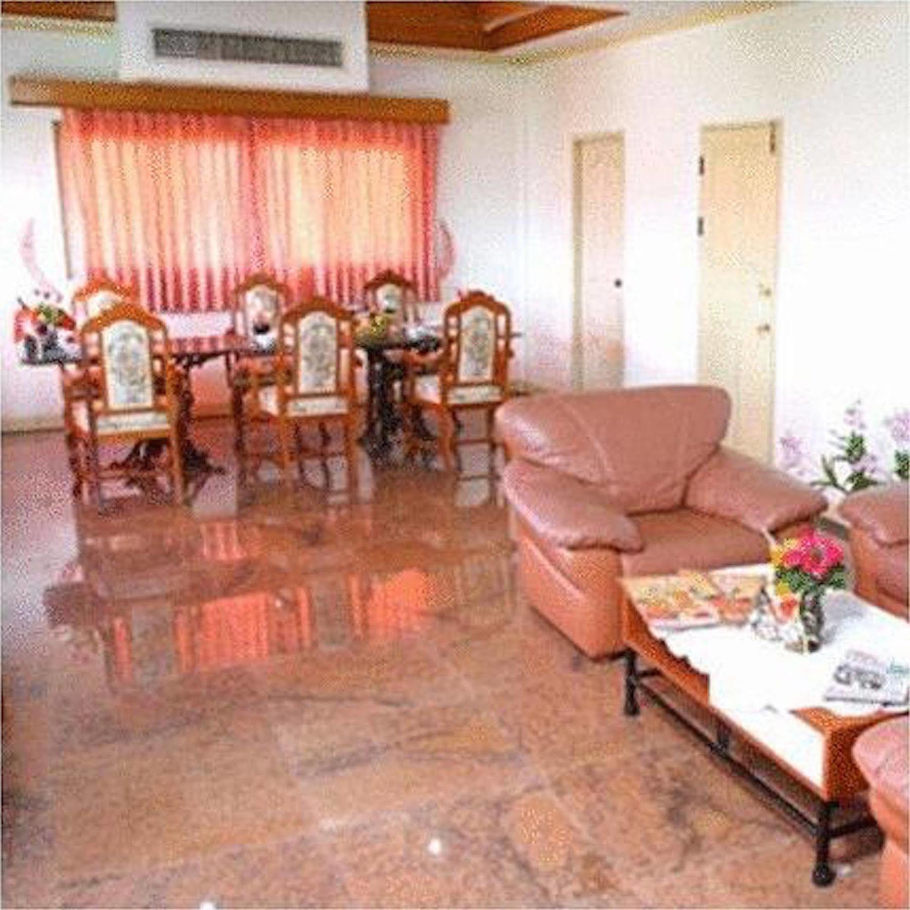 Oyo 75466 -13 Coins Bang Yai Hotel Nonthaburi Exteriör bild